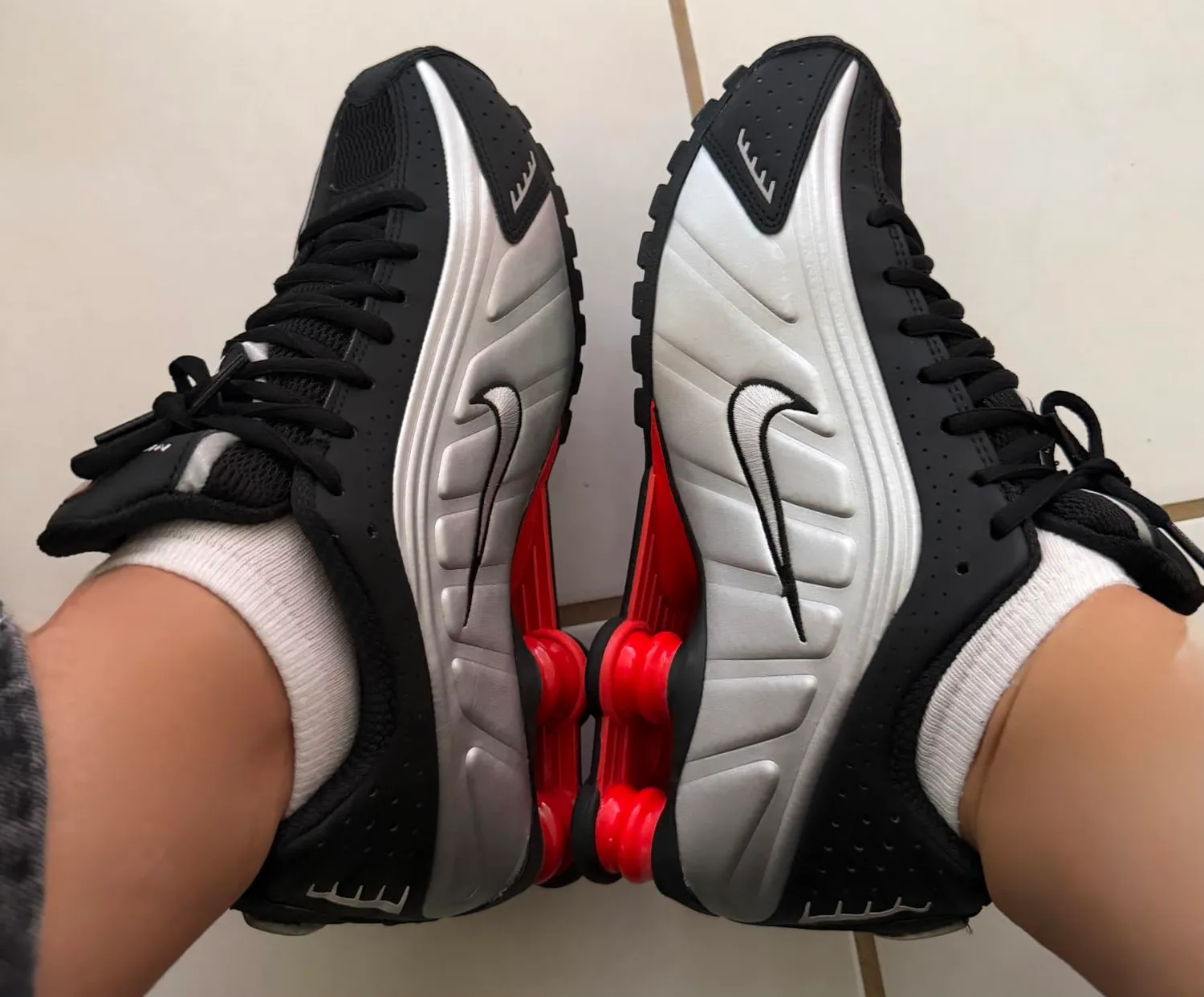 Nike Shox R4 104265-131 scarpe uomo ammortizzate