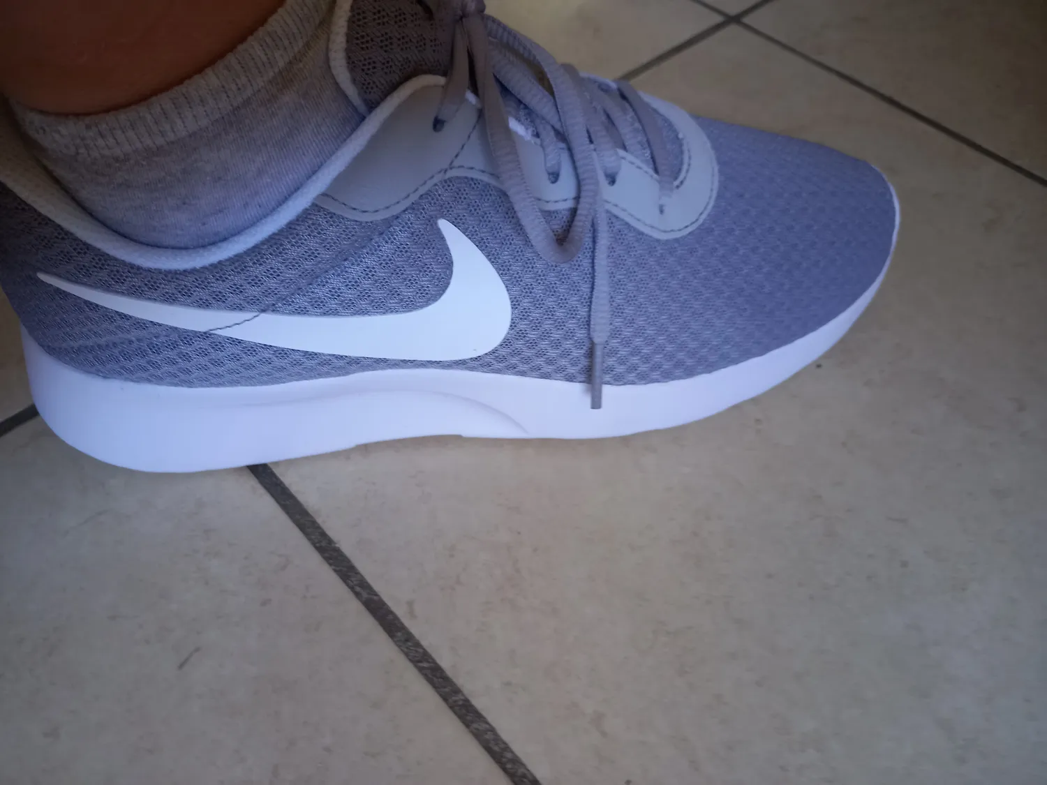 Nike Tanjun scarpe ginnastica donna 40 EU