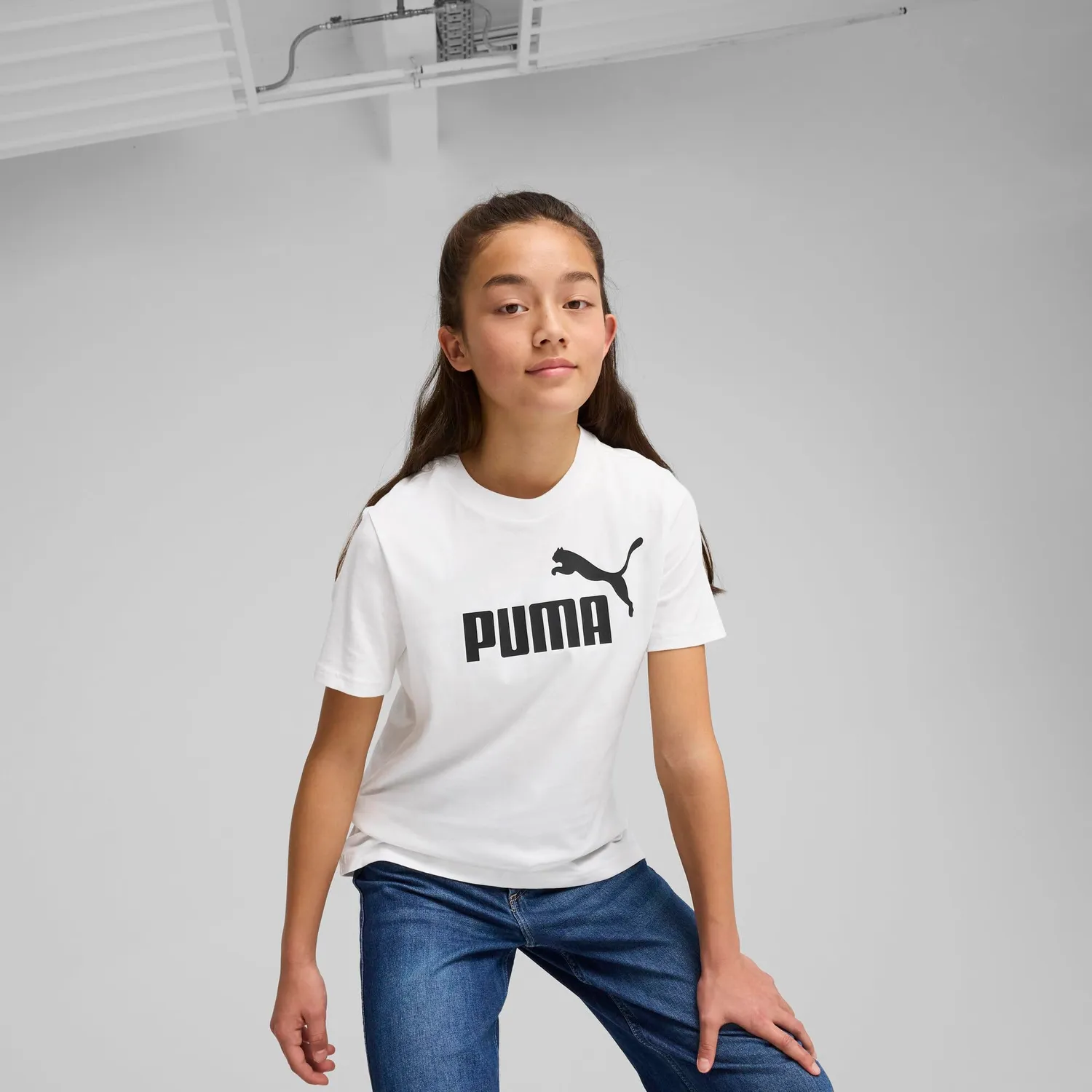 Puma Ess Logo Tee G maglietta bambina bianca cotone