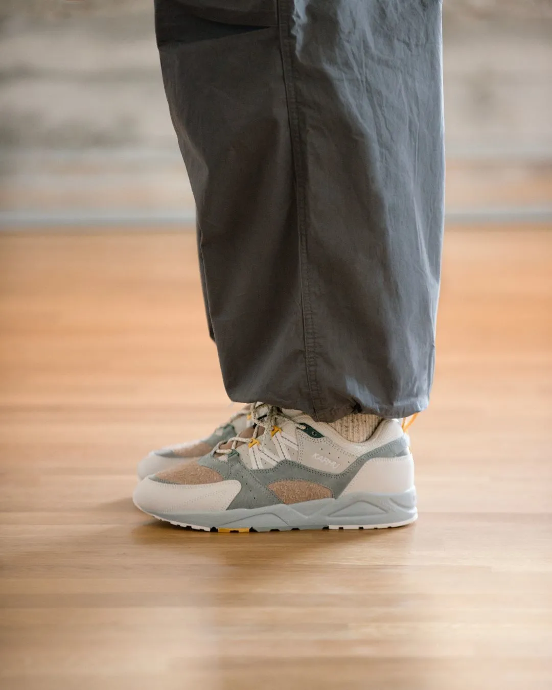 Karhu Fusion 2.0 sneakers Limestone suede bianco