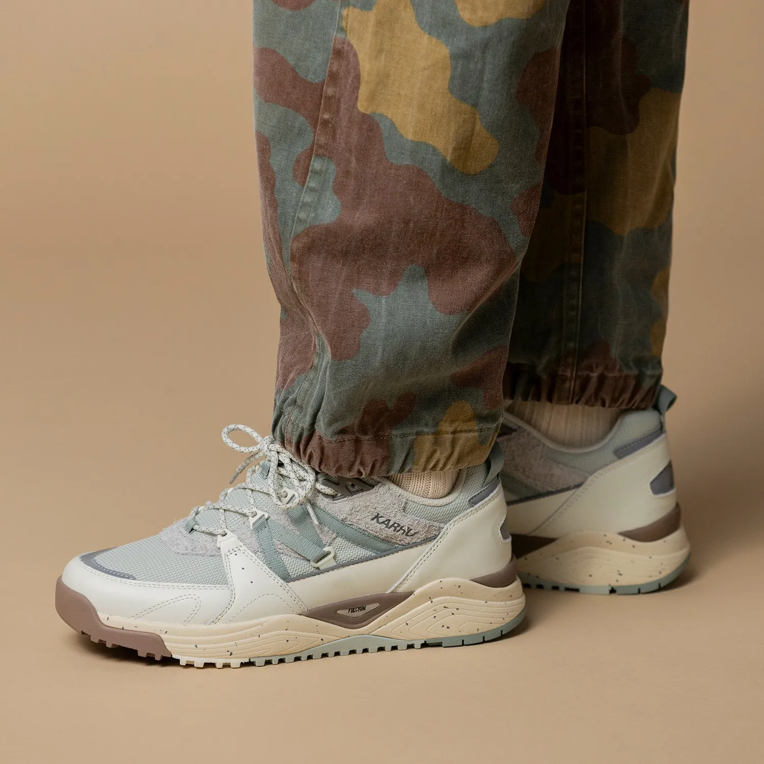 Karhu Fusion XC sneakers Icicle Wrought Iron pelle