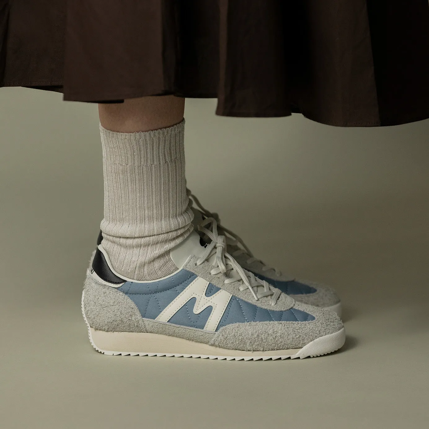 Karhu Mestari 76 sneakers Windward Blue Blanc de Blanc camoscio