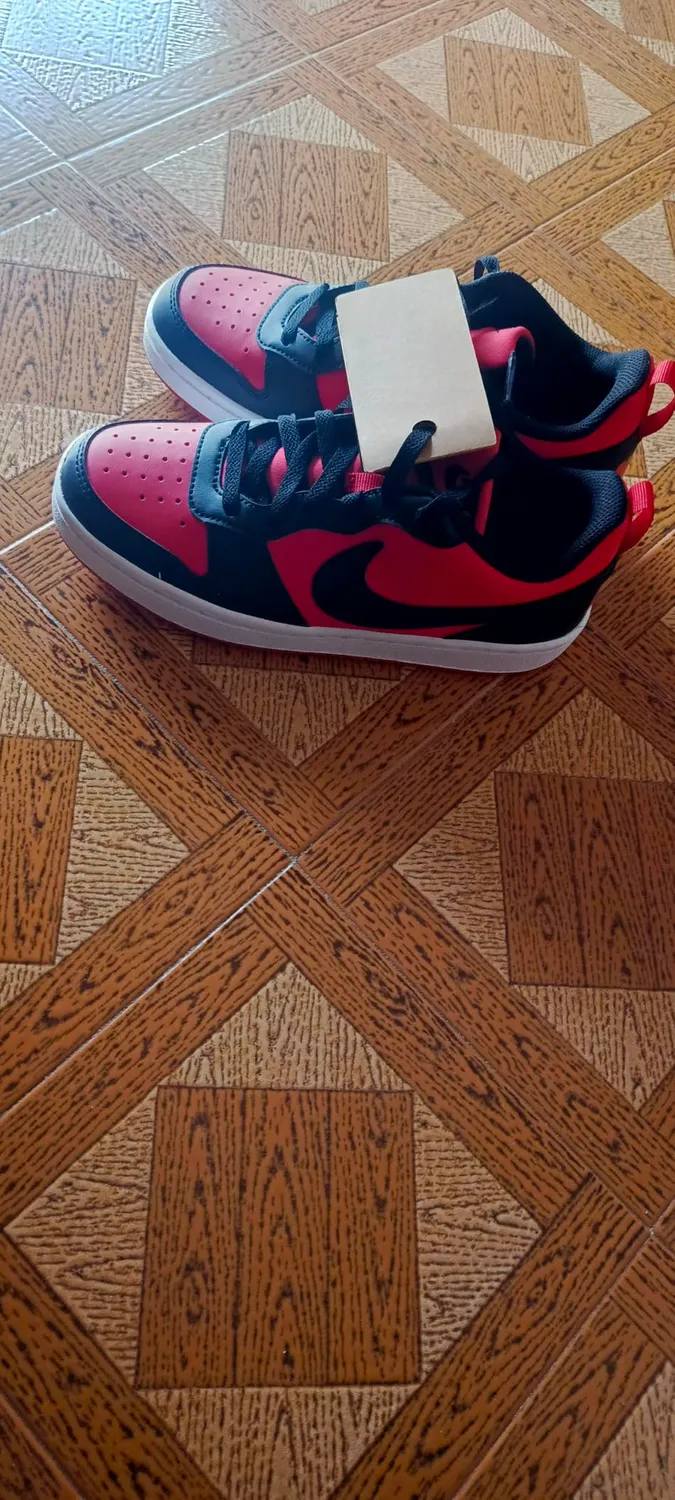 Nike Court Borough Low GS scarpe basket pelle