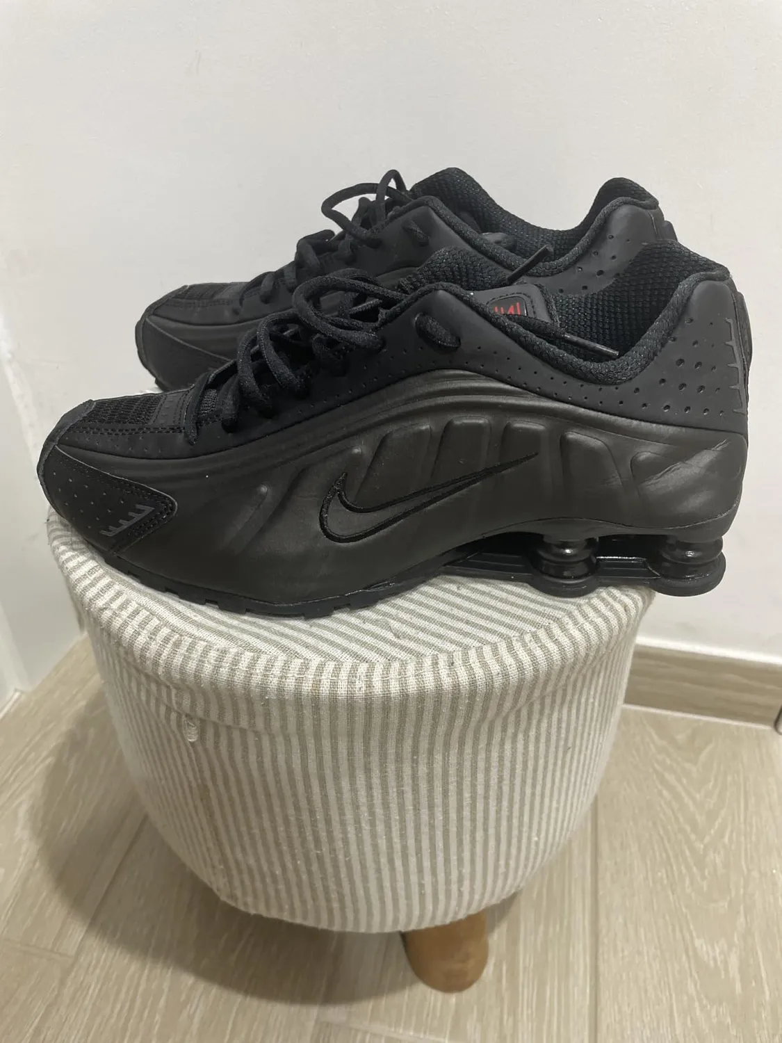 Nike Shox R4 104265-131 scarpe uomo ammortizzate