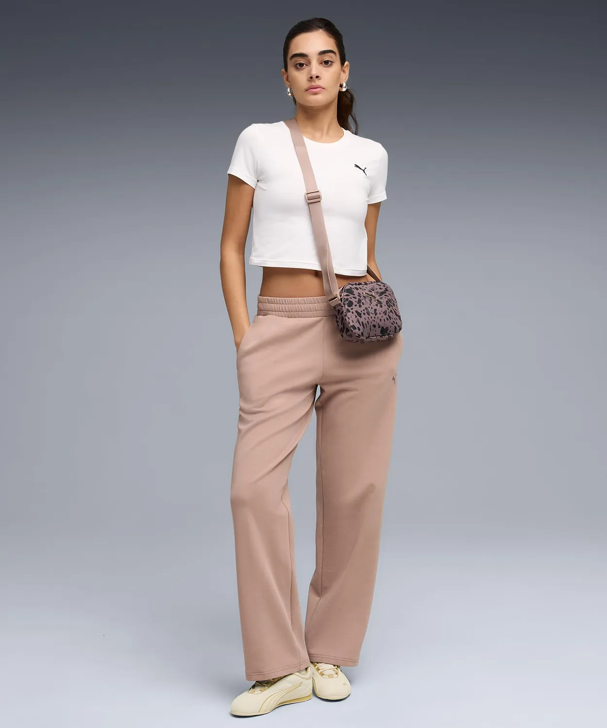 Puma Ess Elevated pantaloni donna Sandstone gamba dritta