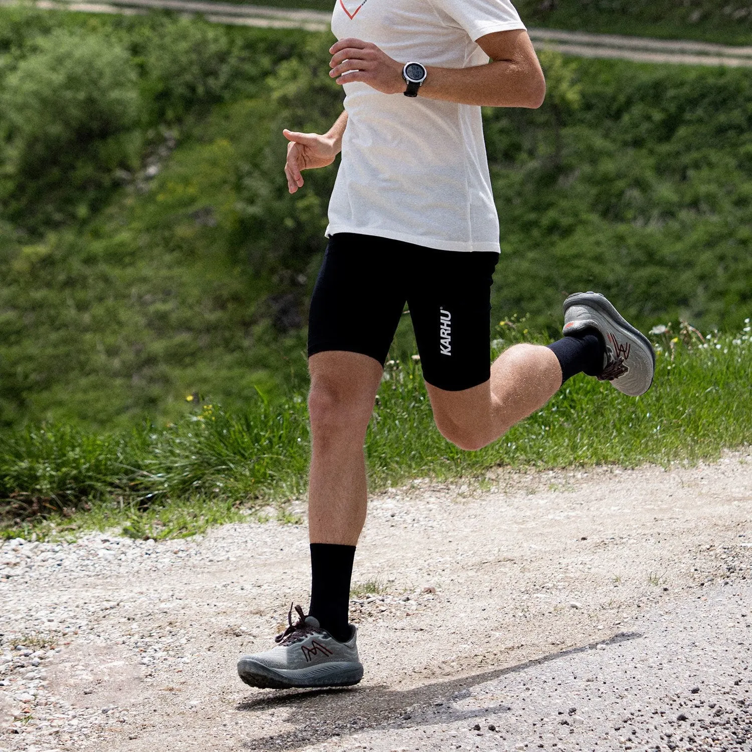 Karhu Half Tight pantaloncini running uomo black