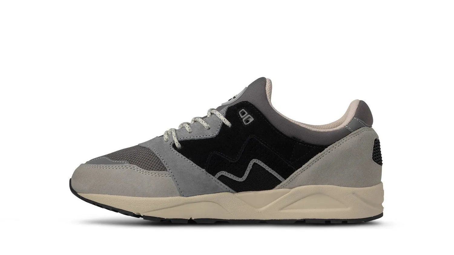 Karhu Aria 95 scarpe dawn blue suede