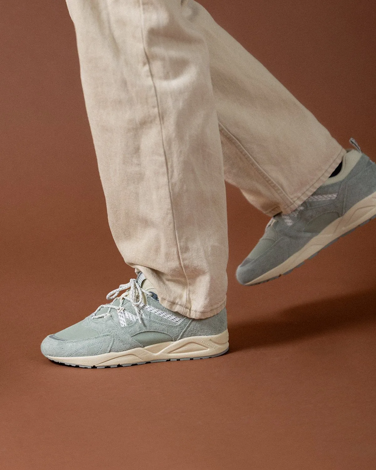 Karhu Fusion 2.0 scarpe Aqua Gray Blanc de Blanc chiare