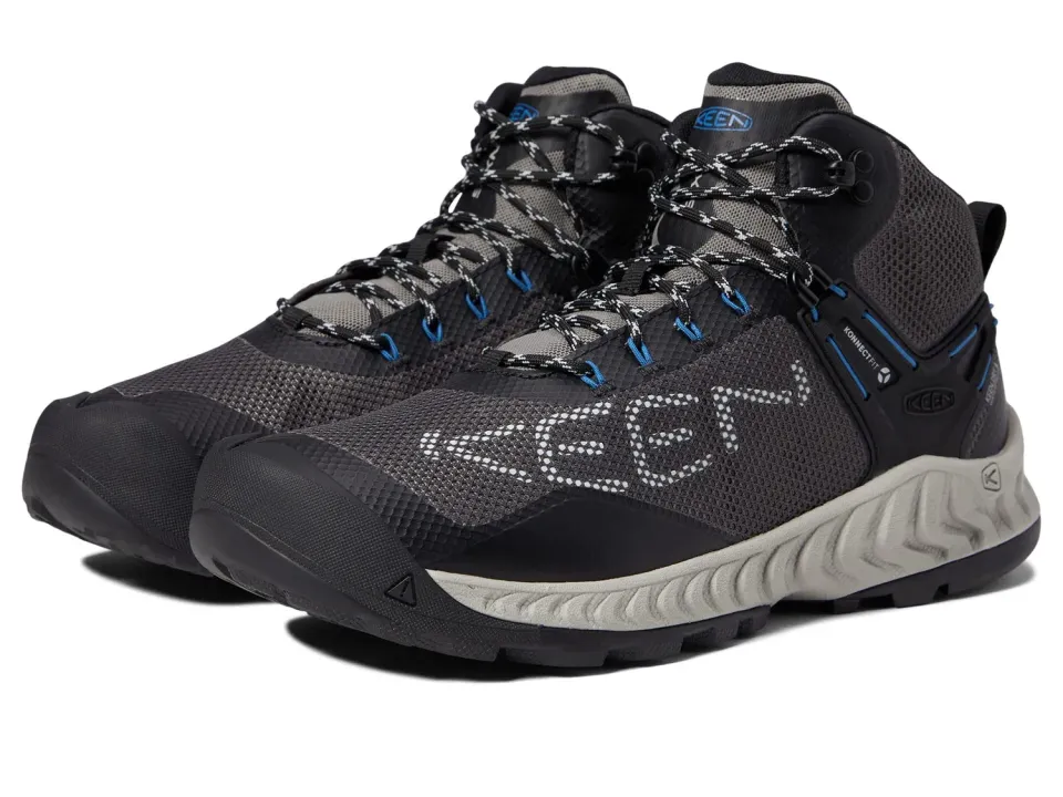 KEEN Nxis Evo Mid Waterproof scarponi uomo Triple Black