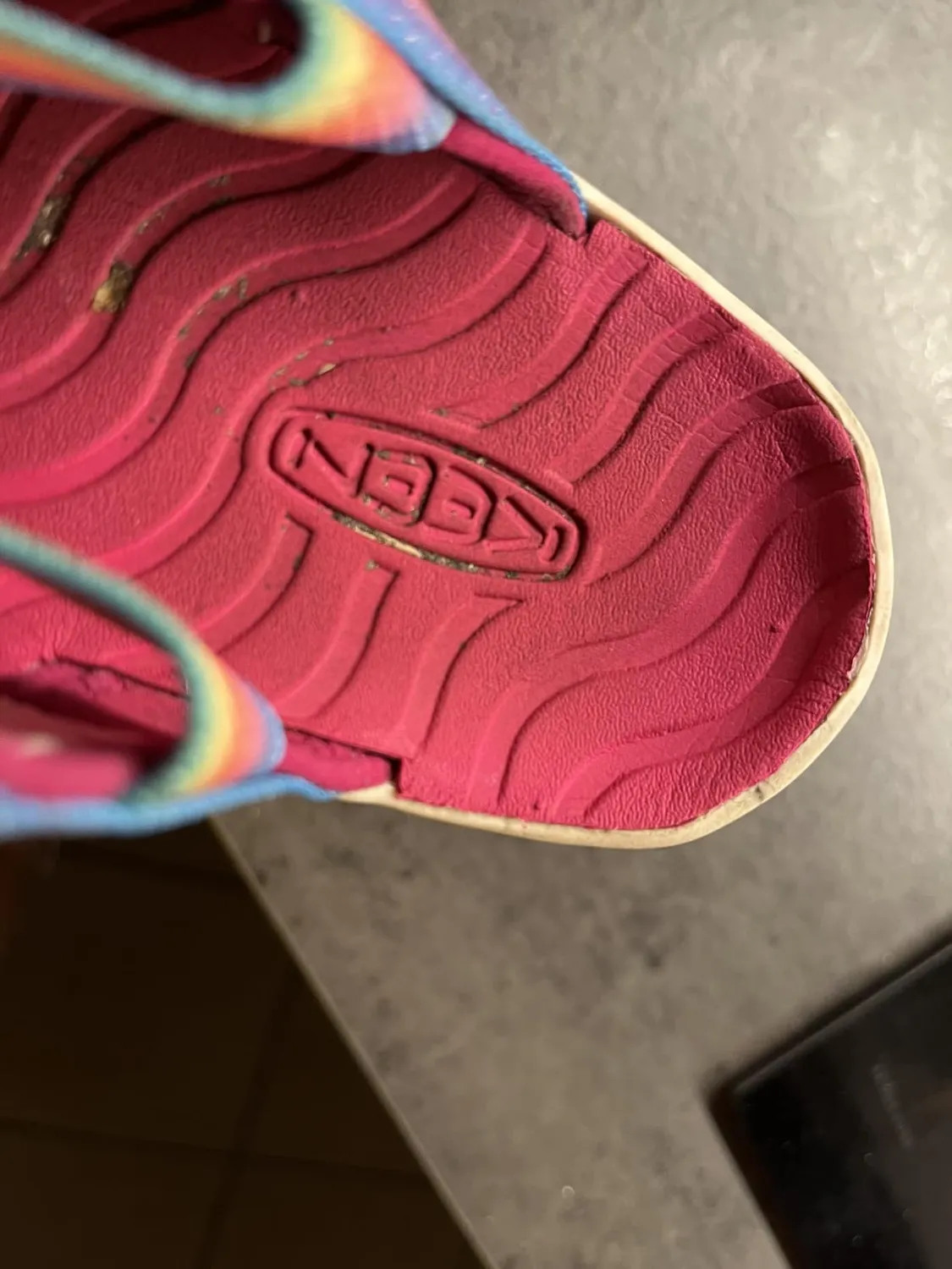 Keen Elle Backstrap sandali bambini 30 EU regolabili