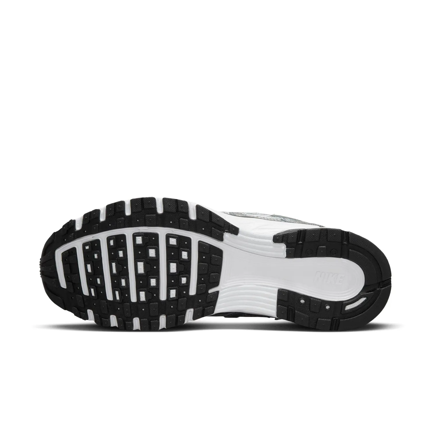 Nike P-6000 Sneaker Donna White Black Metallic Silver Y2K