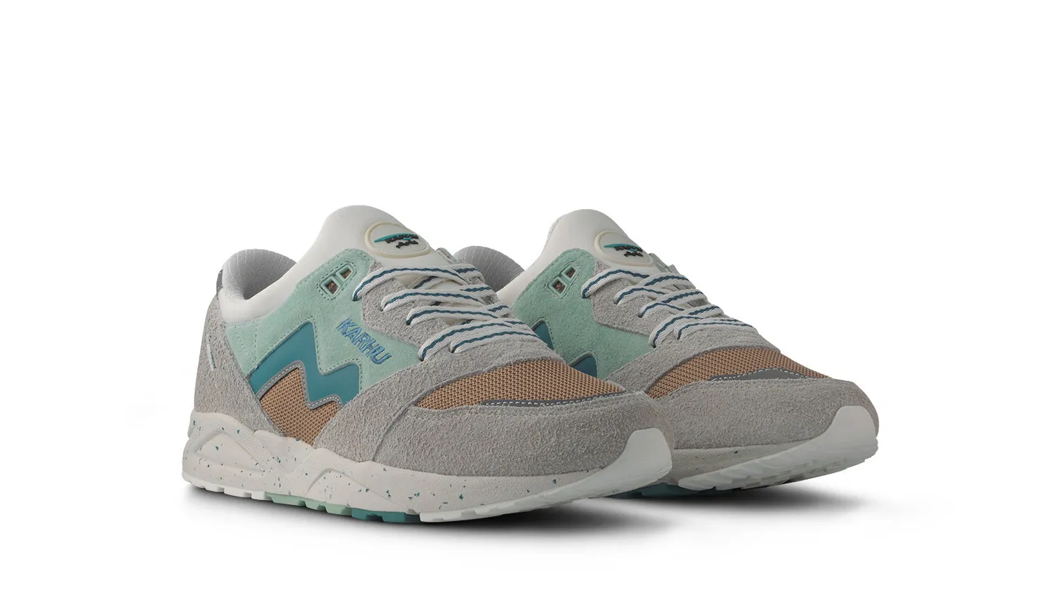 Karhu Aria 95 sneakers foggy dew blue suede riflettenti