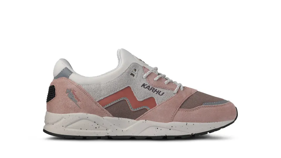 Karhu Aria 95 sneakers adobe rose camoscio