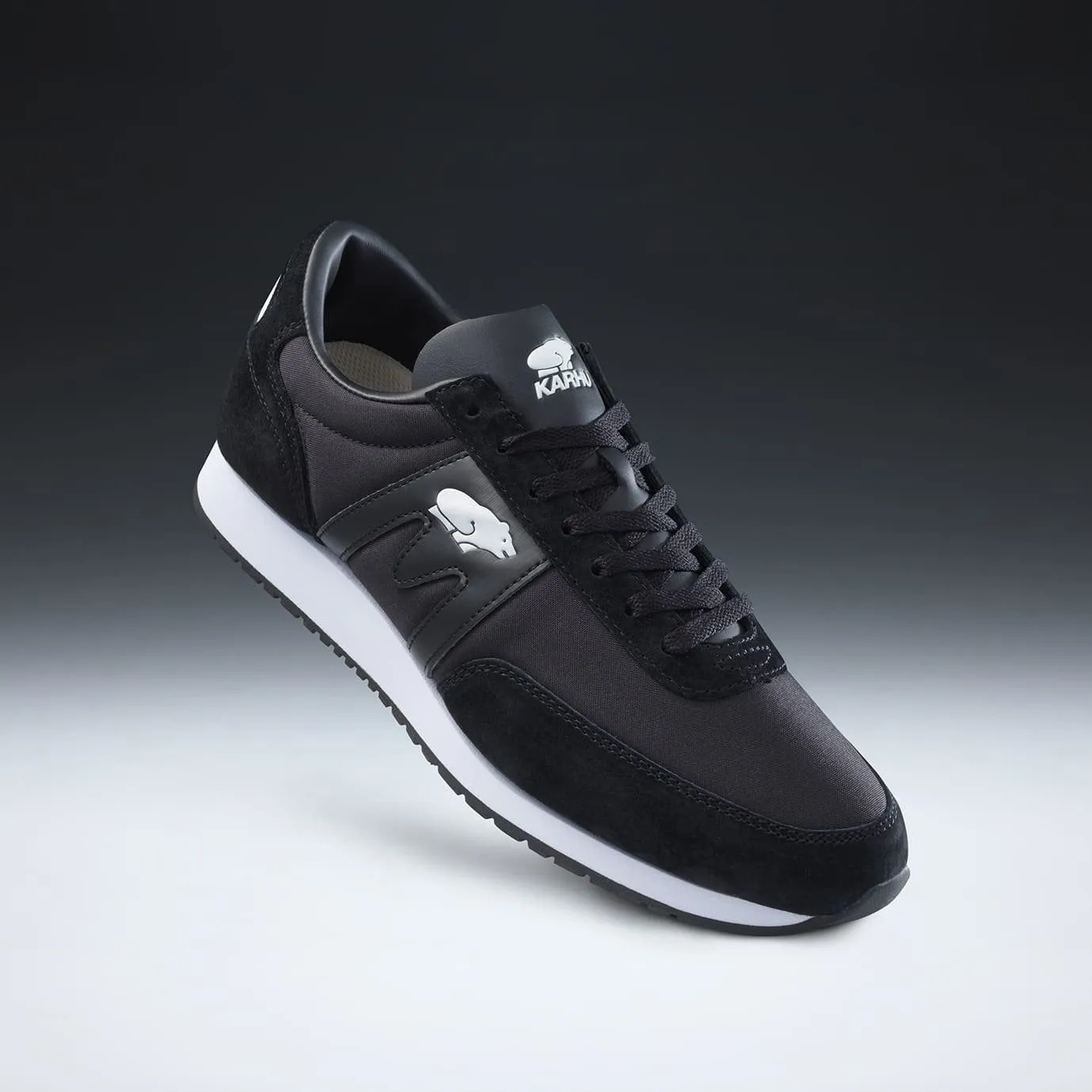 Karhu Albatross 82 sneakers Black Black nylon