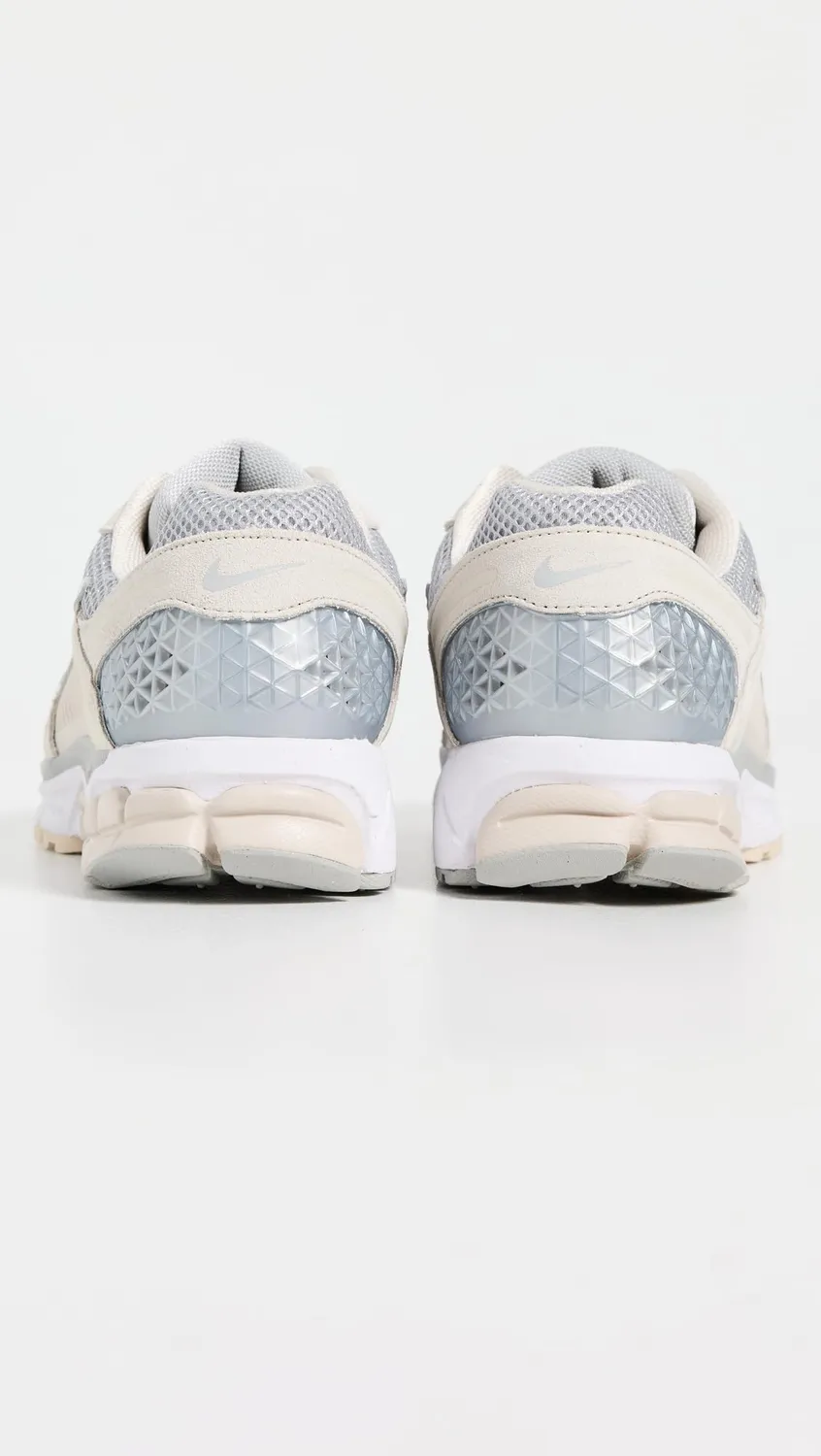 Nike Zoom Vomero 5 sneaker uomo 46 marrone