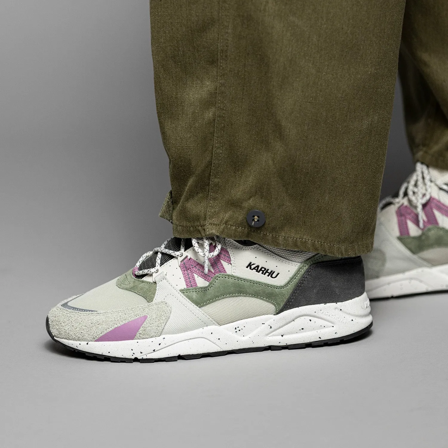 Karhu Fusion 2.0 scarpe Dark Gull Gray Lilas traspiranti