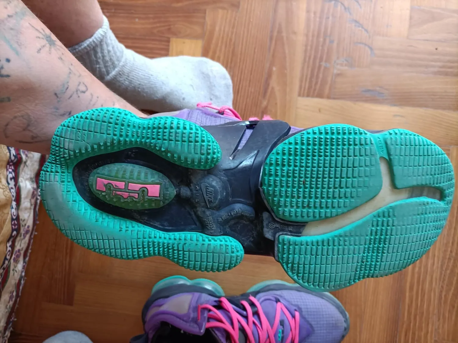Nike LeBron XIX scarpe basket uomo ammortizzate