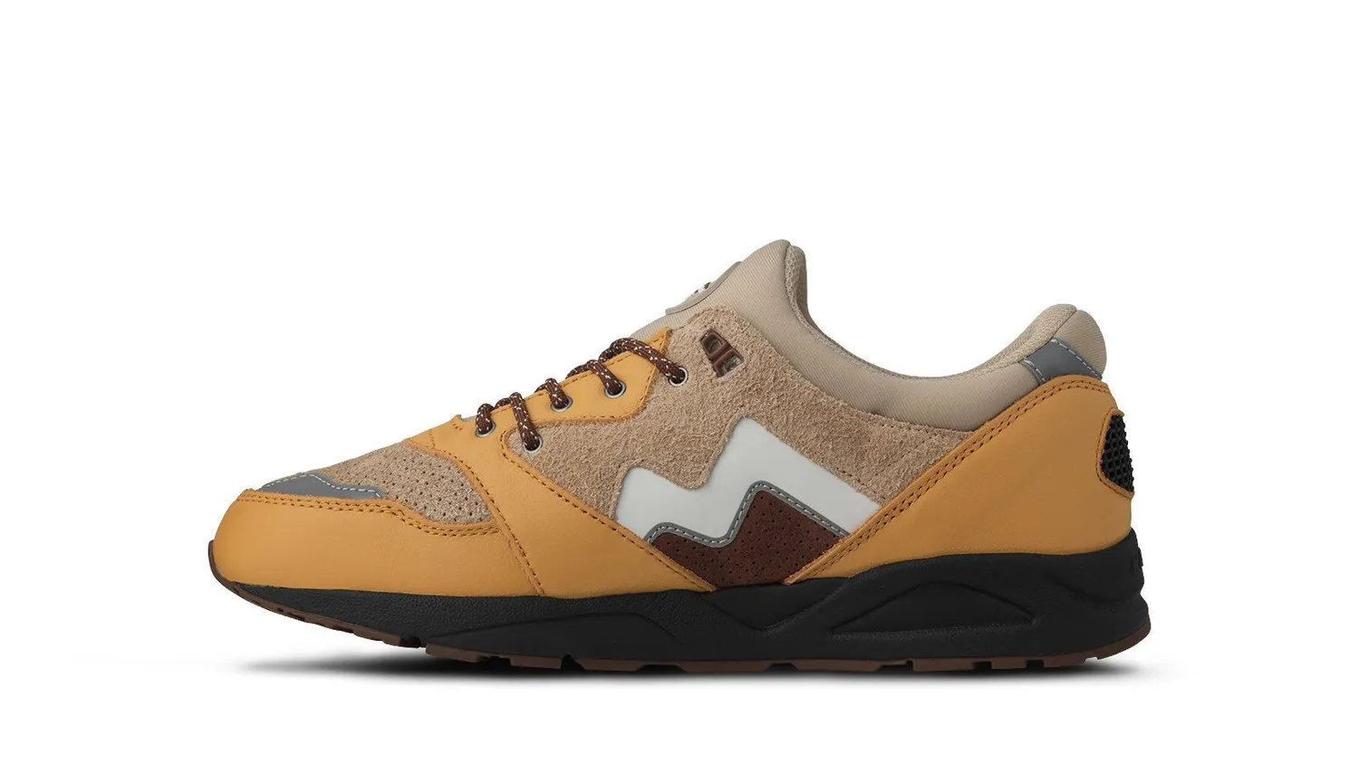 Karhu Aria 95 sneakers Oak Buff White in pelle