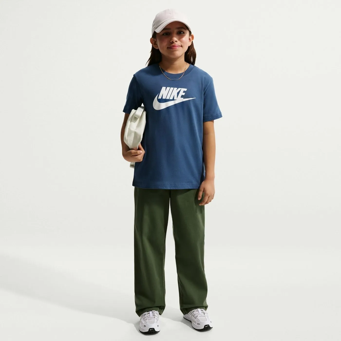 Nike NSW Tee Futura HBR t-shirt bimbi 122-128 cotone