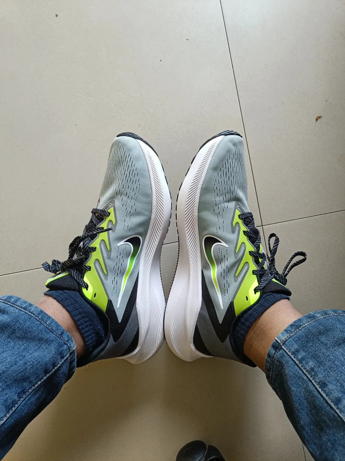 Nike Air Zoom Winflo 7 Scarpe running Uomo 43 rosse reattive