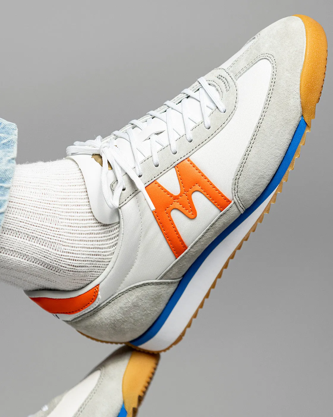 Karhu Mestari 76 sneakers White Flame bianche