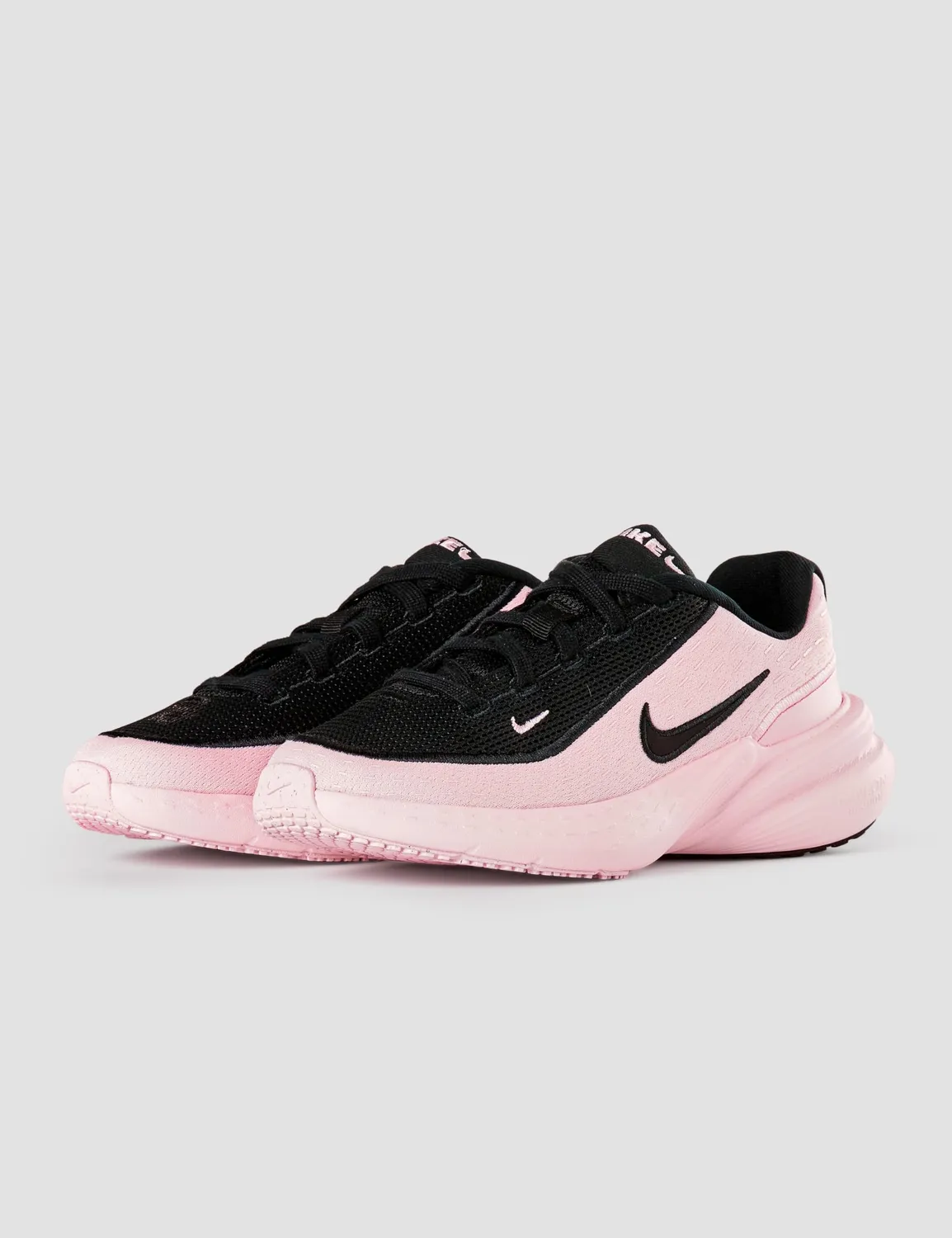 Nike Uplift SC scarpa bimbi 33 EU schiuma morbida