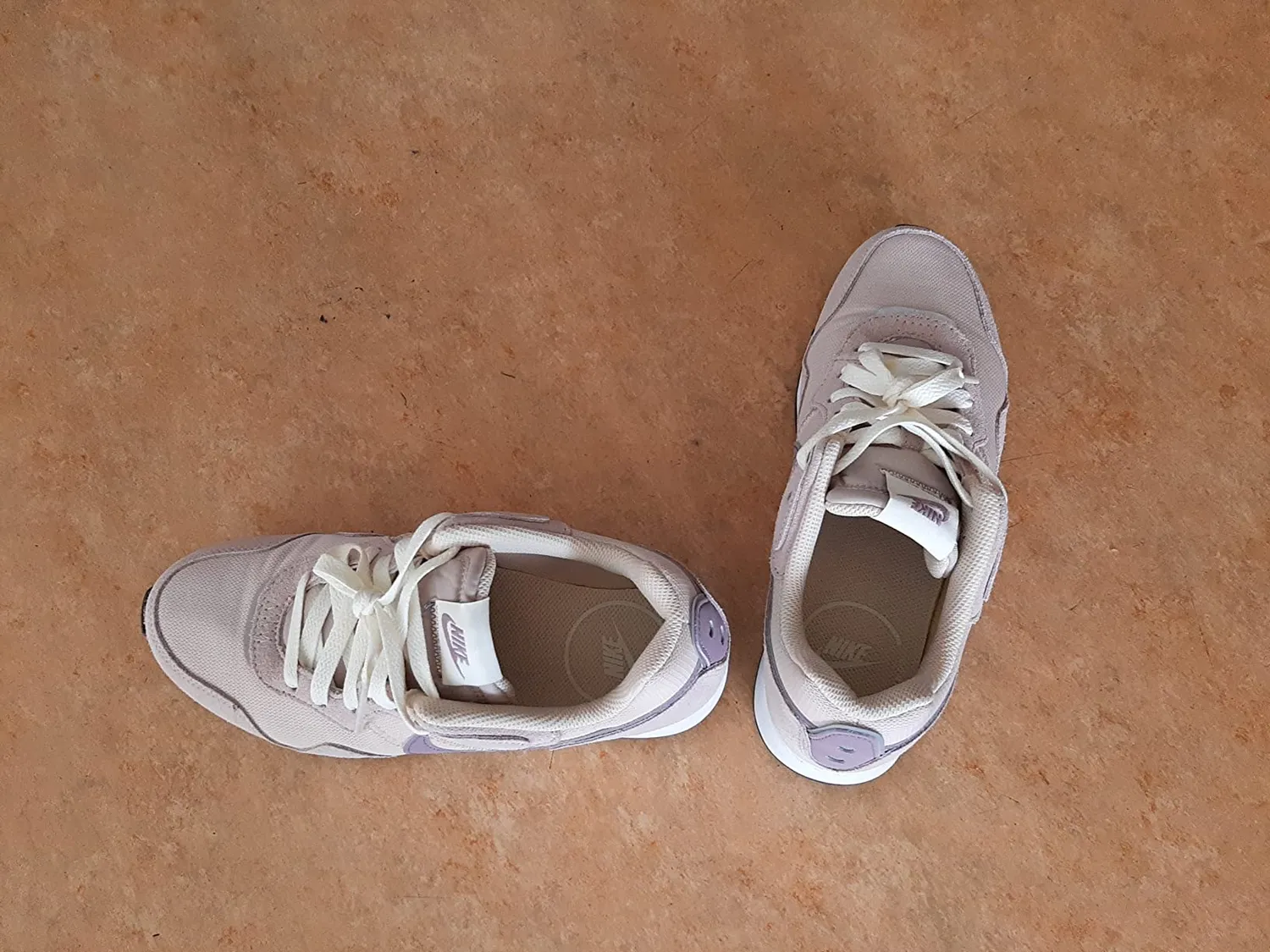 Nike Venture Runner scarpe ginnastica donna traspiranti