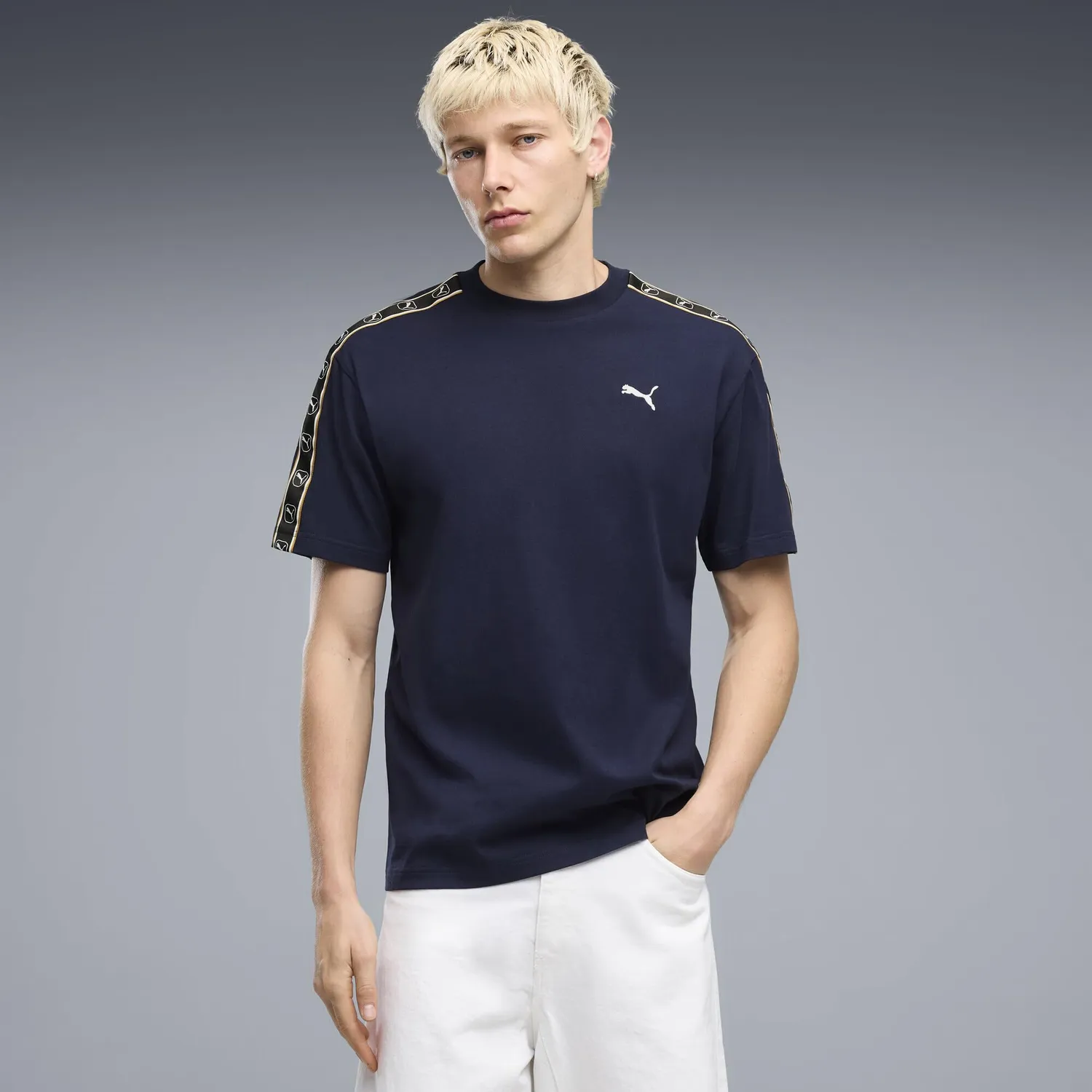 Puma Ess Elevated Tape Relaxed Tee maglietta uomo pacco da 1 relaxed
