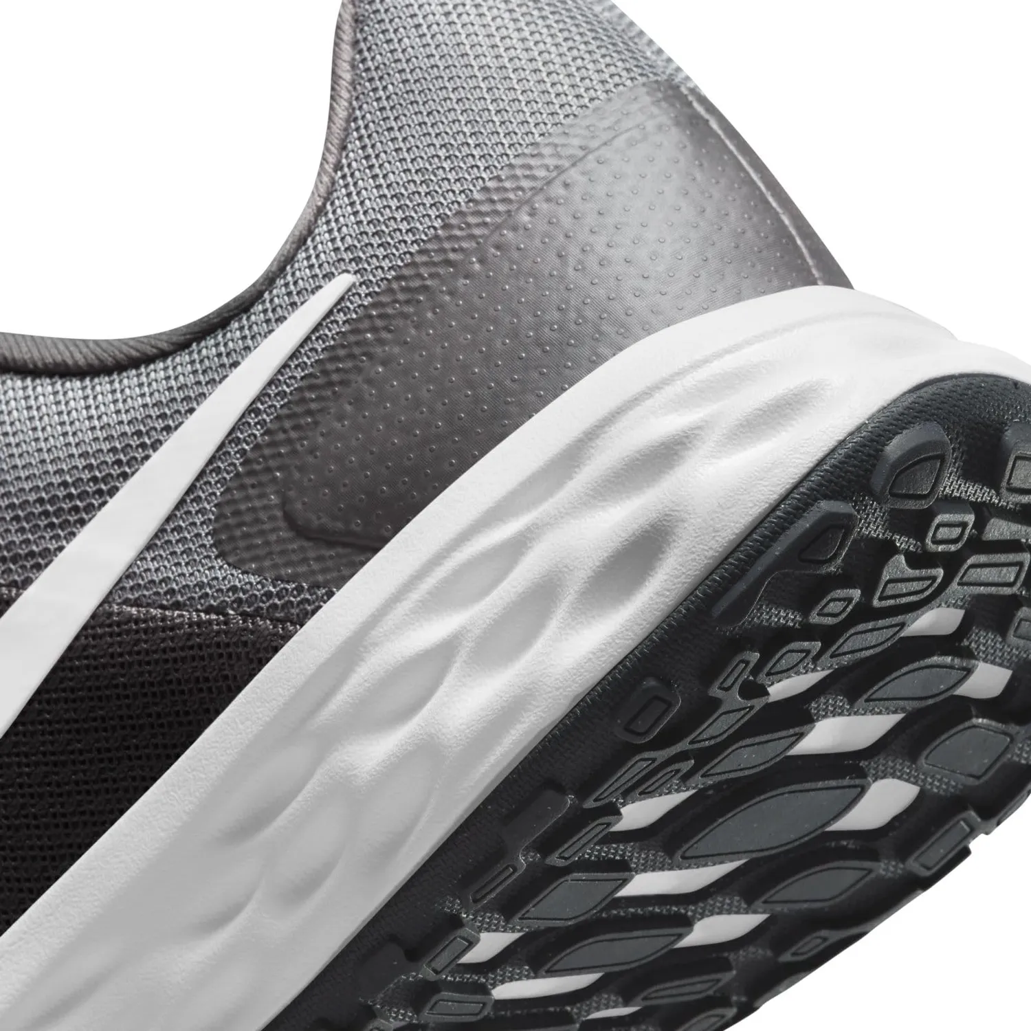 Nike Revolution 6 scarpe running uomo nere 44
