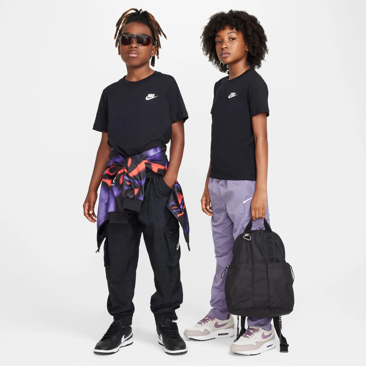 Nike NSW Tee Emb Futura Lbr maglietta 12 anni unisex