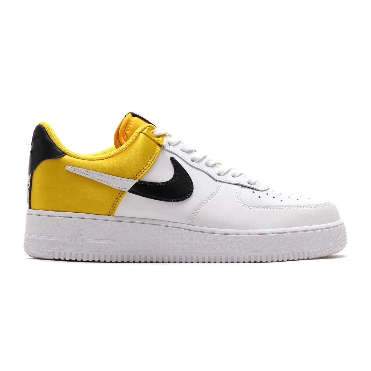 Nike Air Force 1 07 LV8 2 sneakers uomo 11 nero giallo