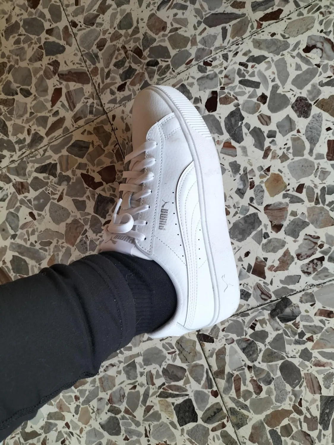 Puma Vikky Scarpe da Ginnastica Donna 41 EU Pelle
