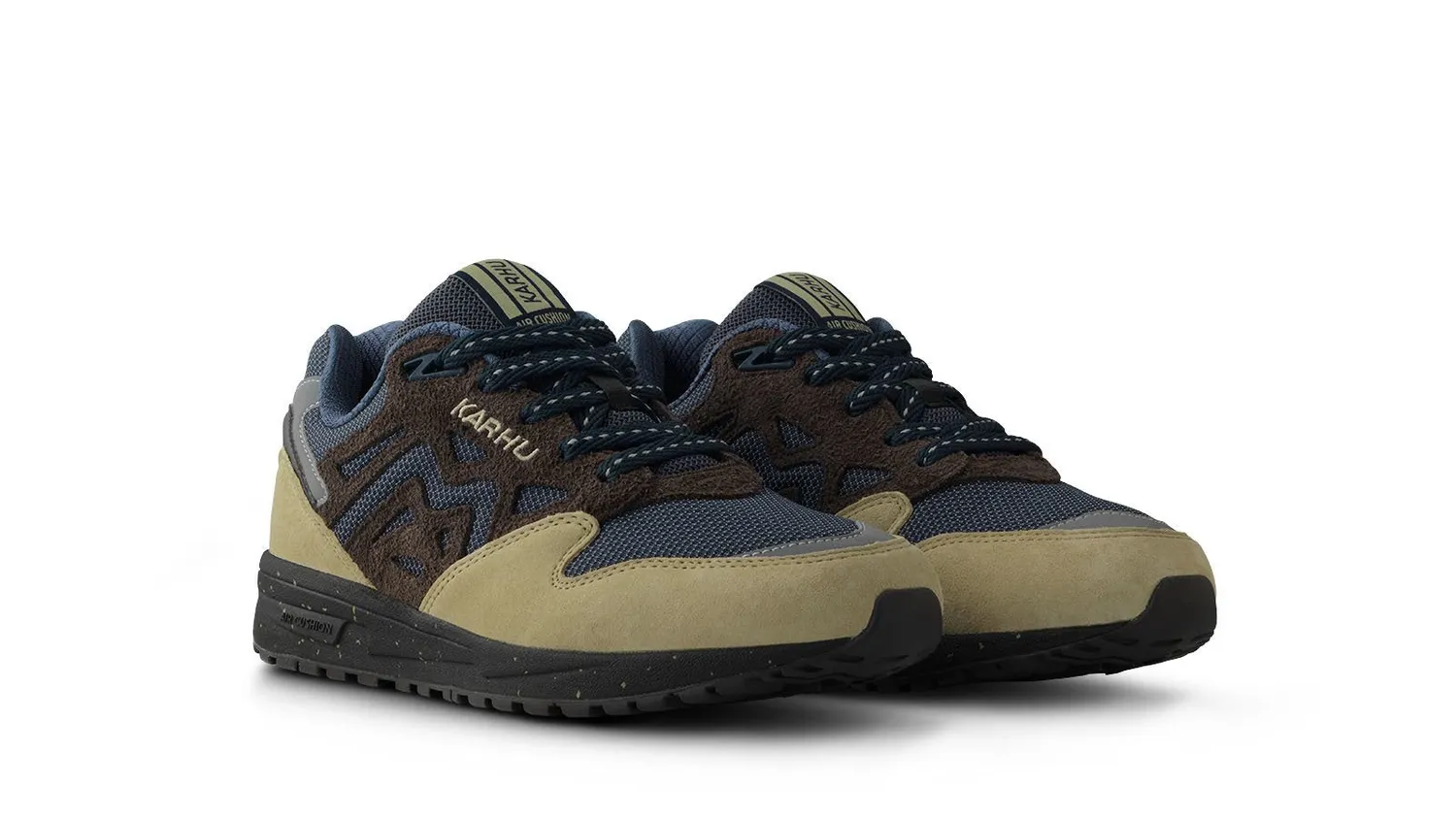 Karhu Legacy 96 Pale Olive Green sneakers in suede verde