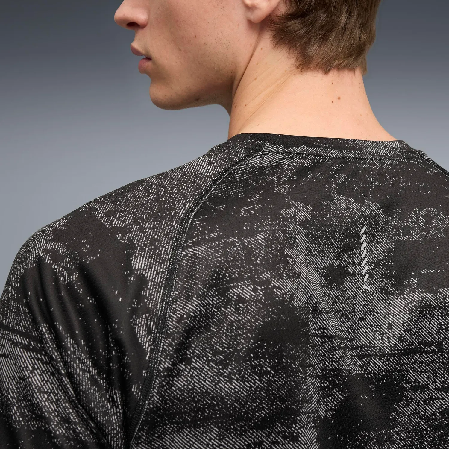 Puma Run Velocity AOP maglia running adulto traspirante