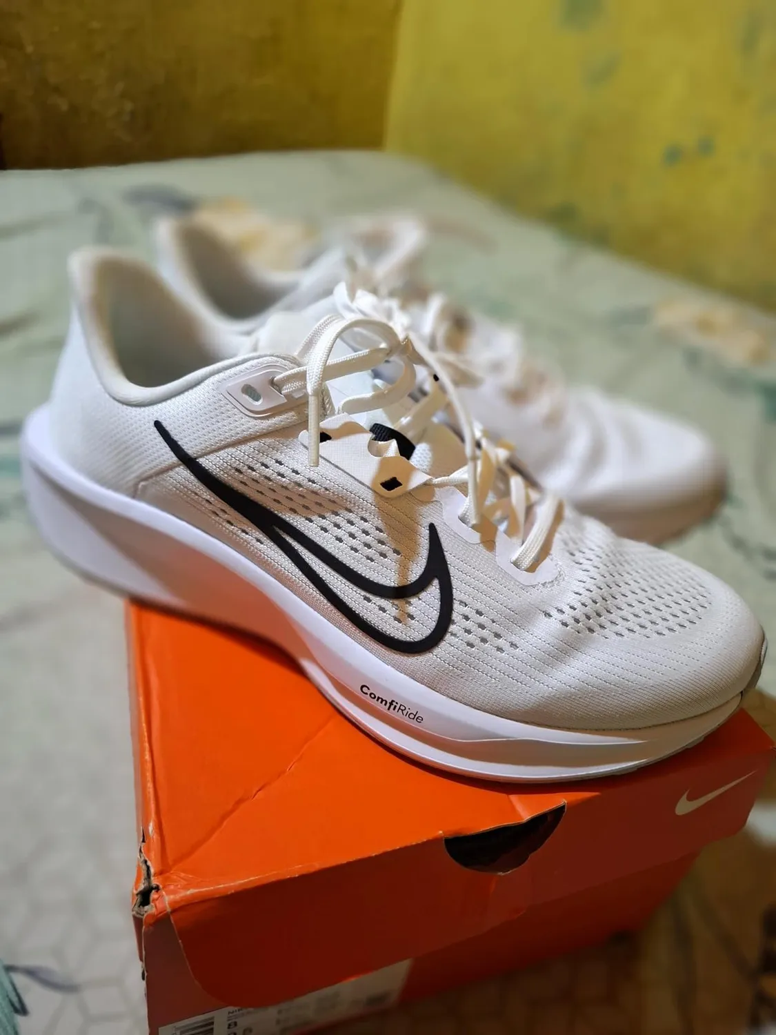 Nike Quest 6 scarpe running uomo mesh