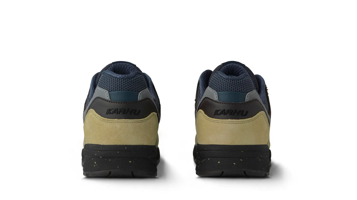 Karhu Legacy 96 Pale Olive Green sneakers in suede verde