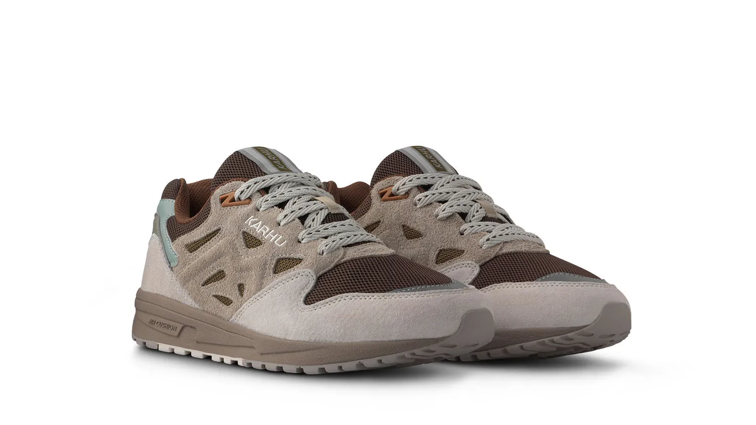 Karhu Legacy 96 Scarpe White Sand Beech traspiranti