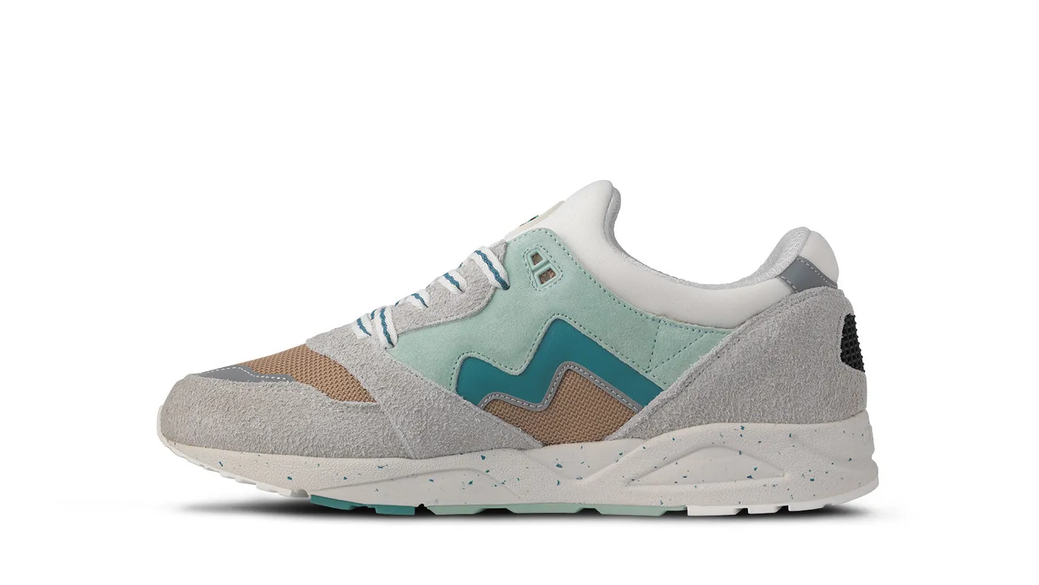 Karhu Aria 95 sneakers foggy dew blue suede riflettenti
