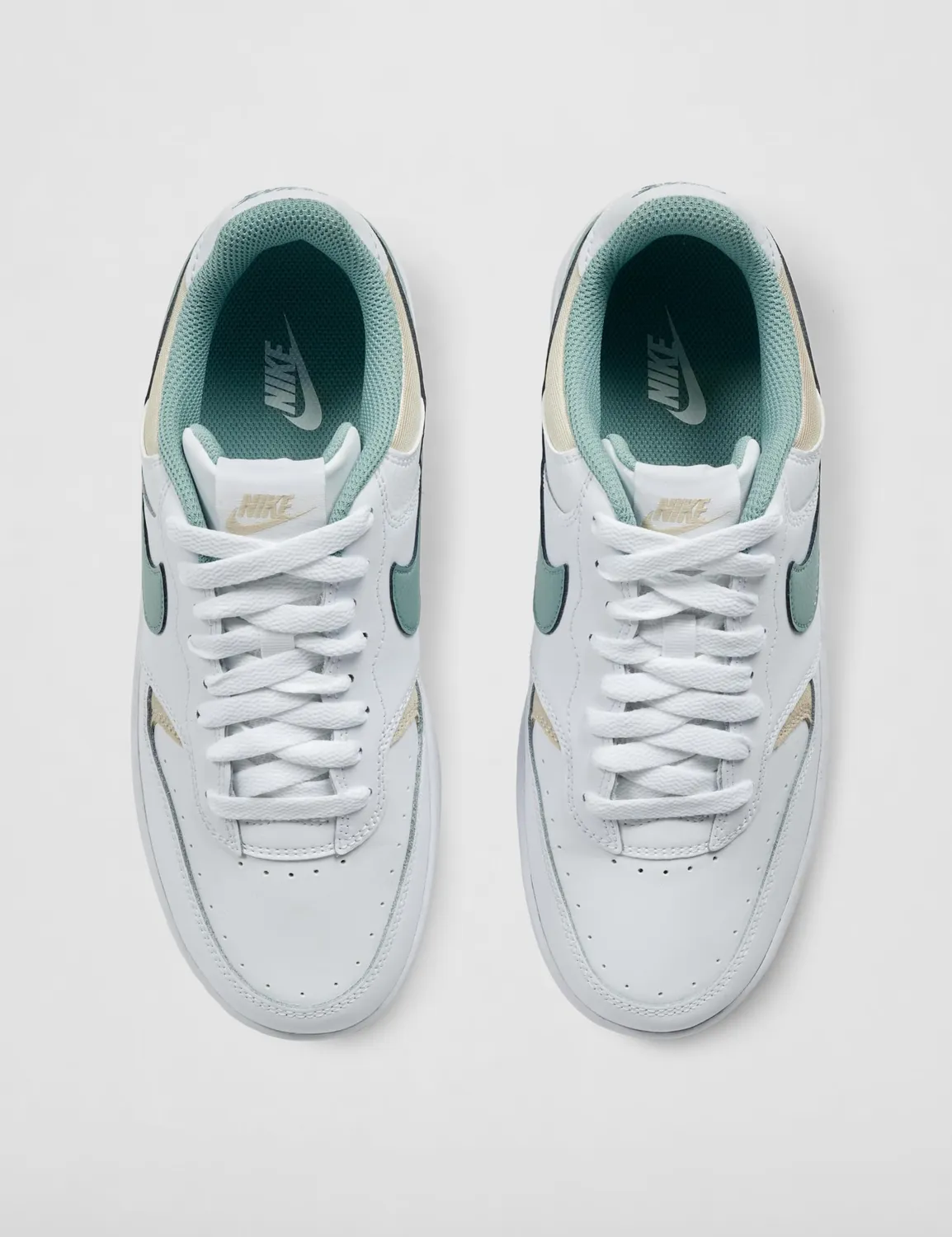 Nike Gamma Force Sneakers Donna Platform Pelle