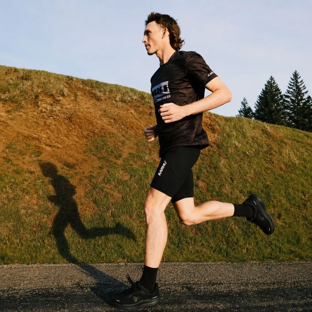 Karhu Running T-Shirt Wet Weather maglia nero traspirante