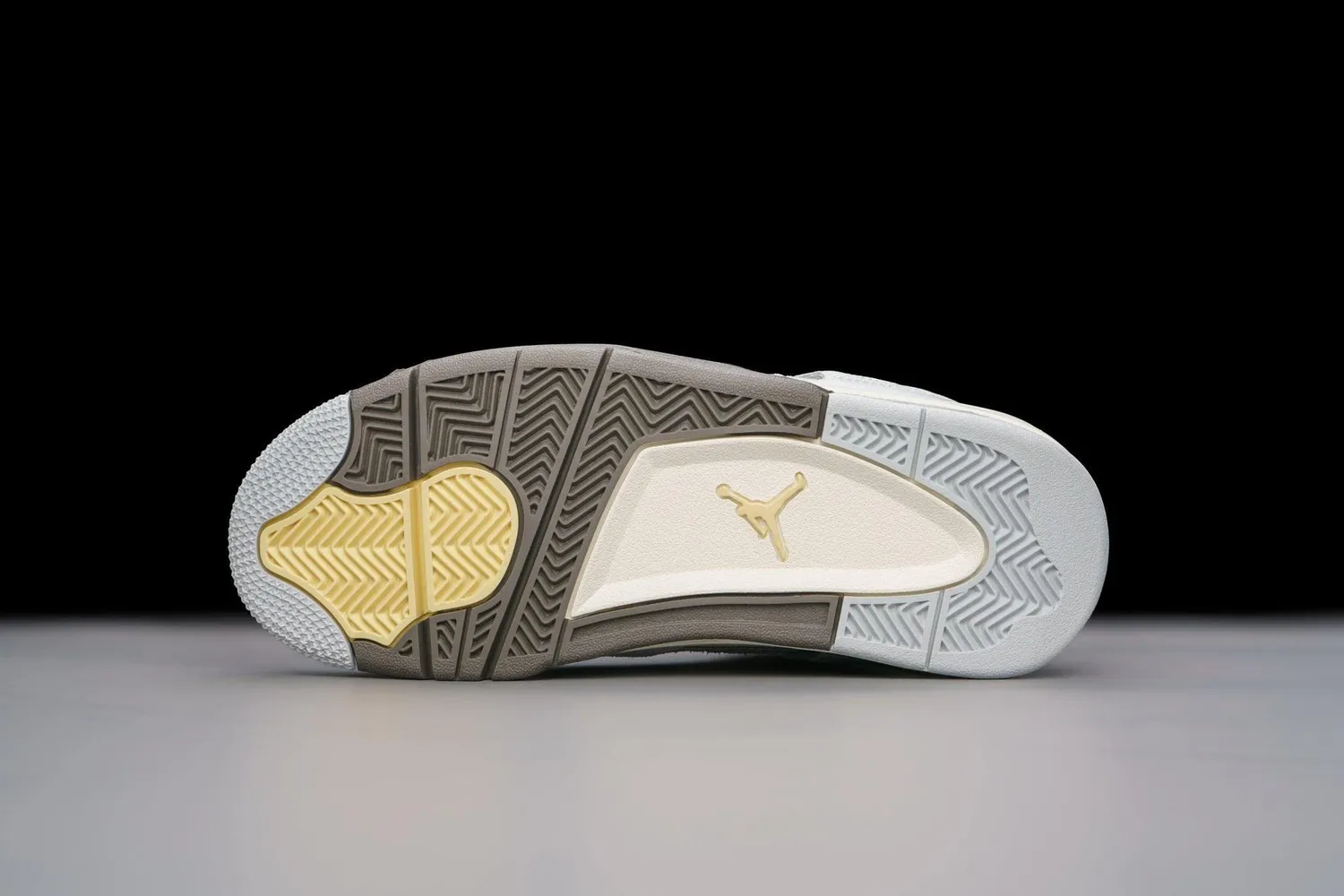 Nike Air Jordan 12 Retro scarpe basket 37.5 fotoni