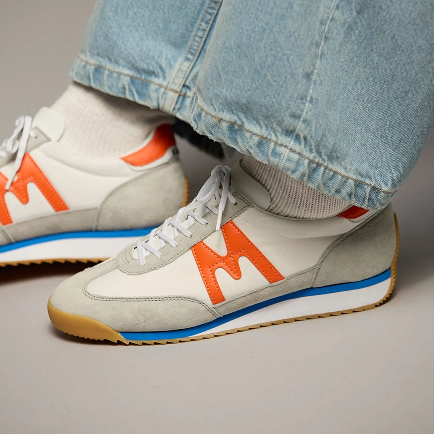 Karhu Mestari 76 sneakers White Flame bianche