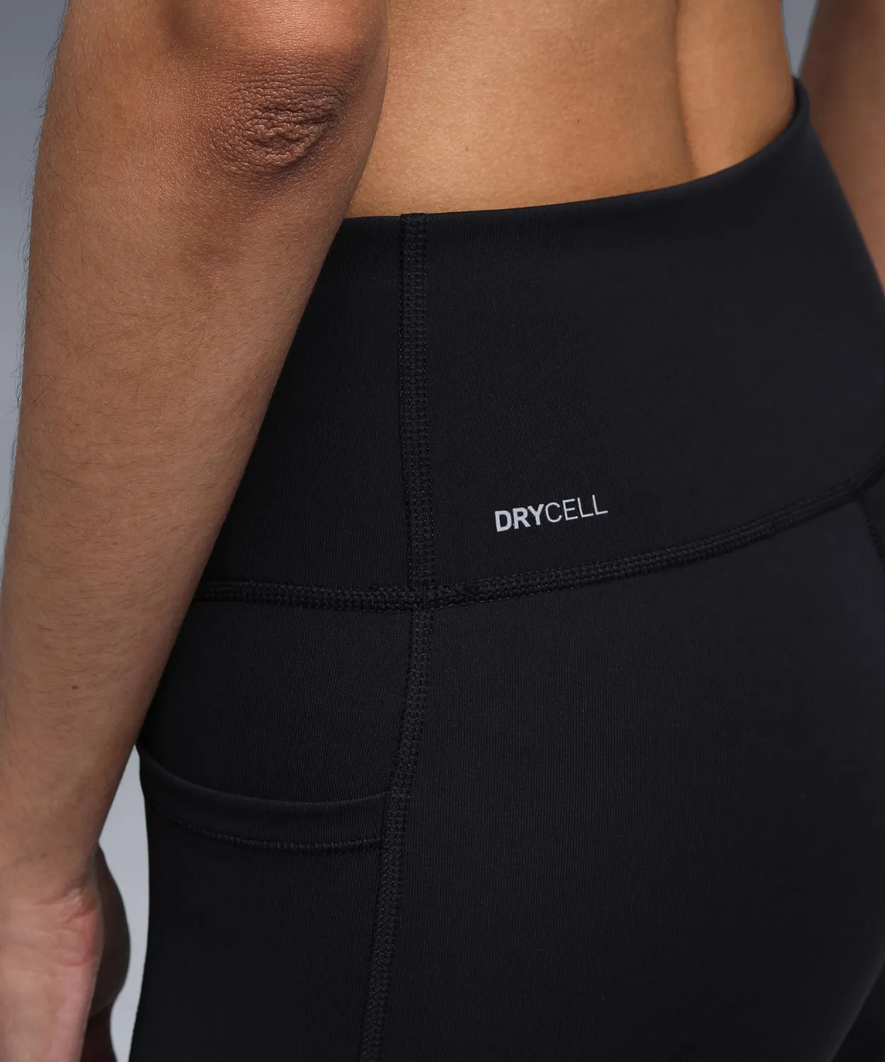 PUMA Tad Essential HW Capri leggings donna S nero