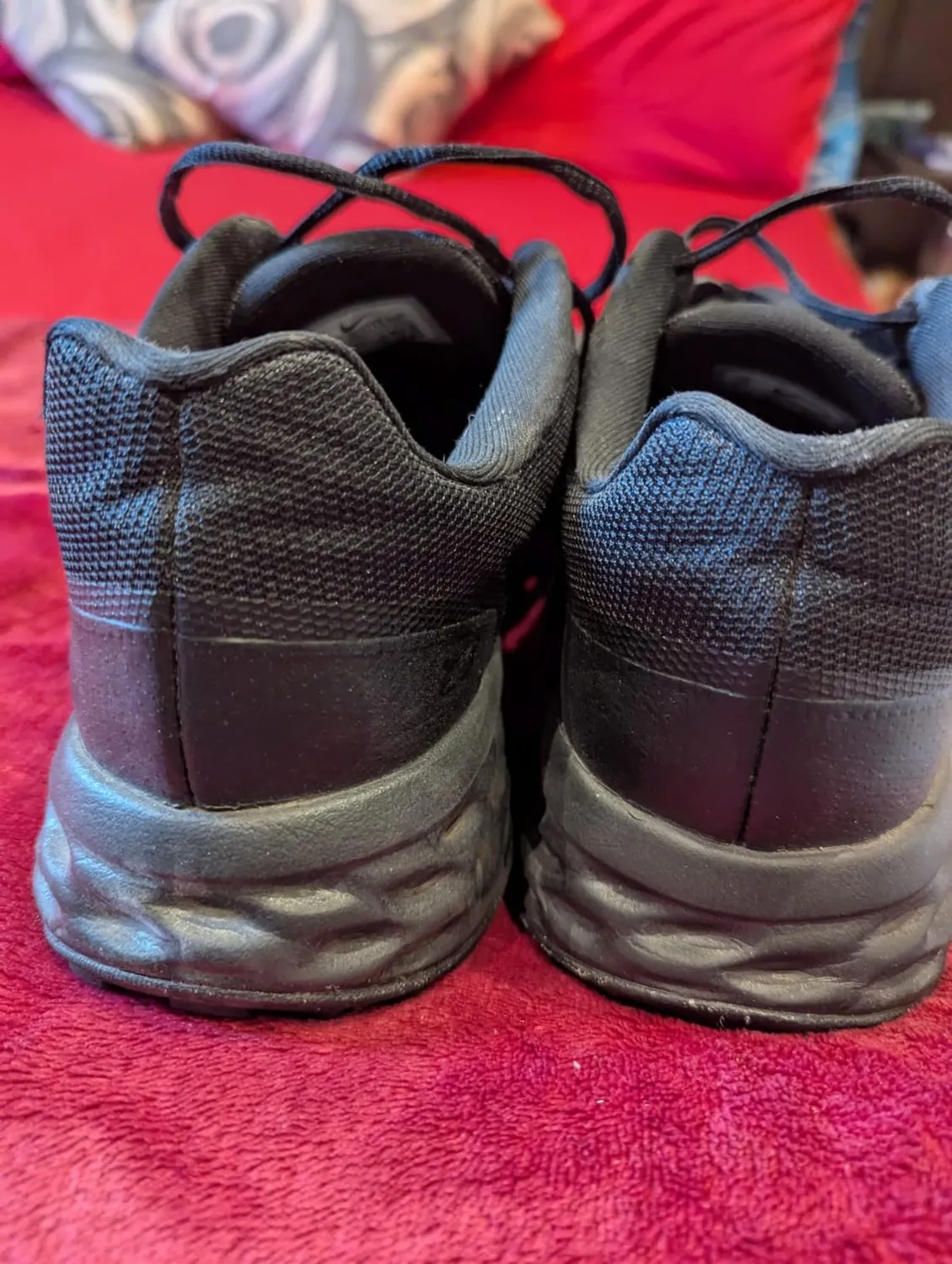Nike Revolution 6 scarpe running uomo nere 44