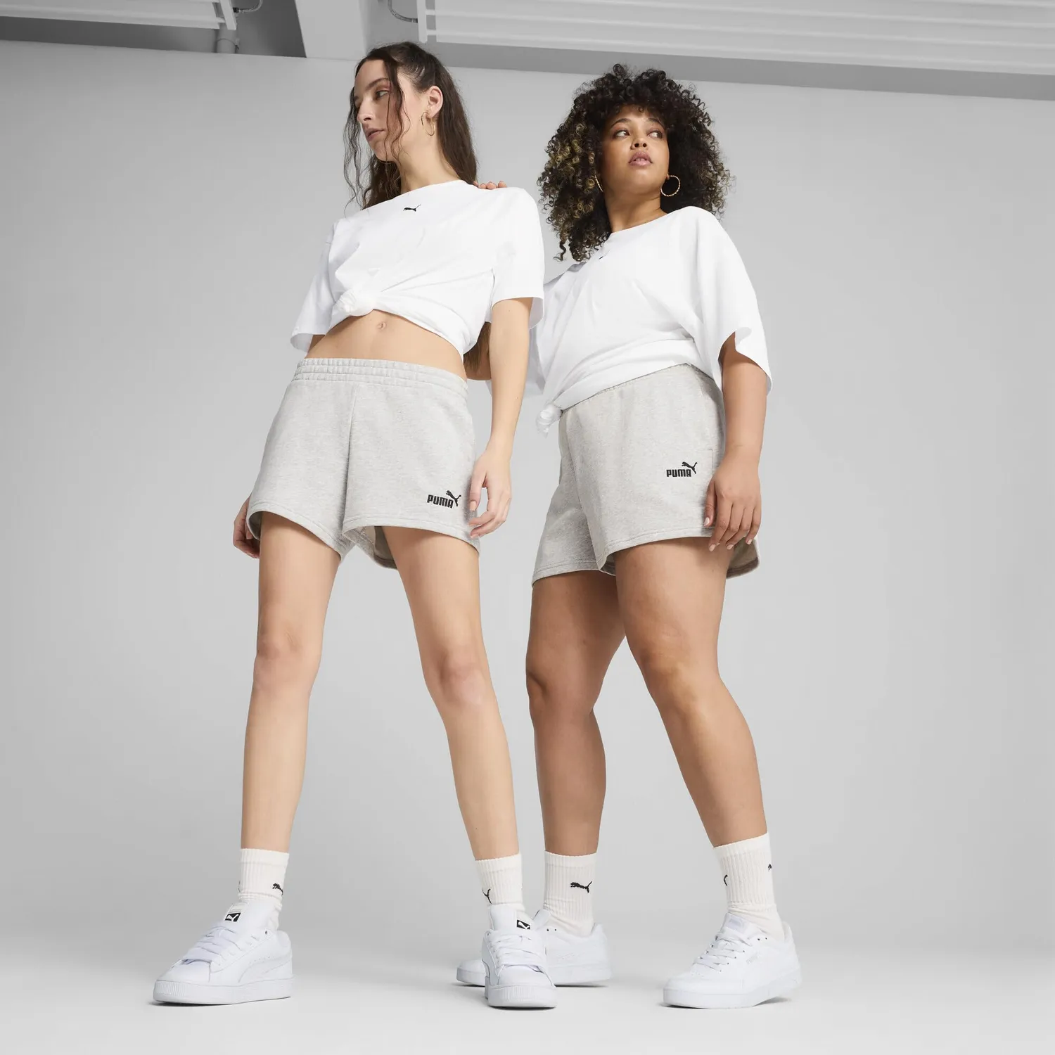 PUMA ESS Small No.1 Logo 4 Shorts donna neri S