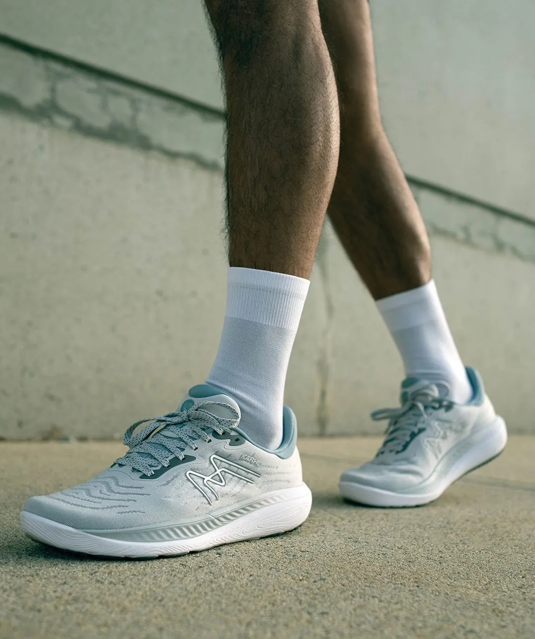 Karhu Ikoni 3.0 scarpe running Glacier Gray cushioning