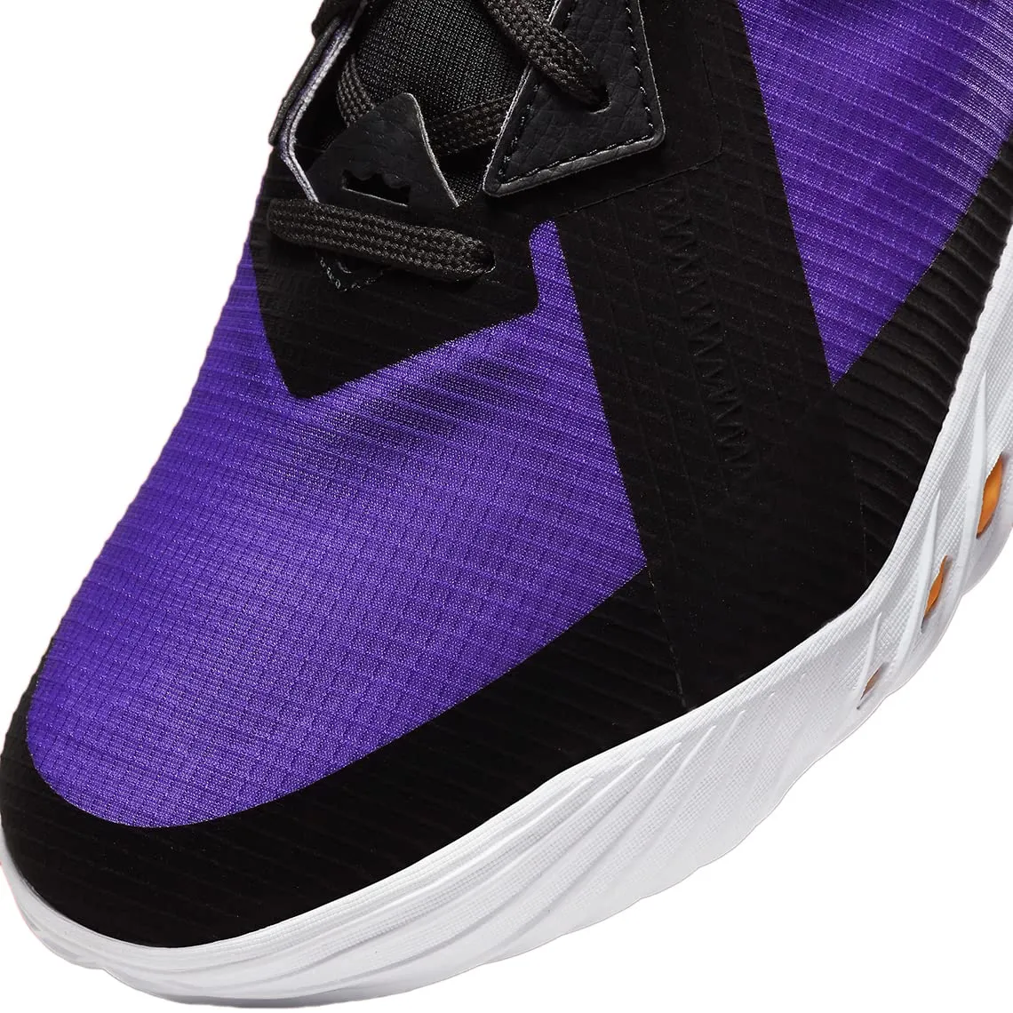 Nike LeBron 18 Low CV7562-100 scarpe basket 45 EU uomo