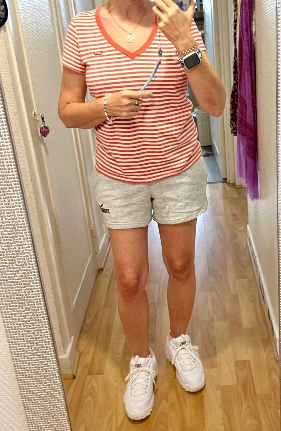 PUMA ESS Small No.1 Logo 4 Shorts donna neri S