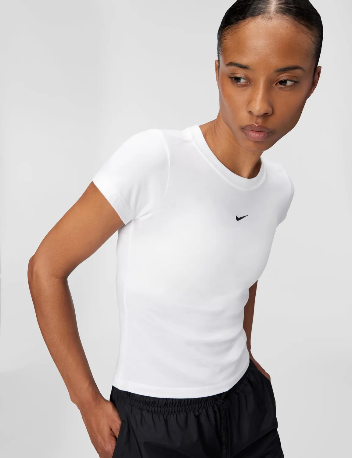 Nike Chill Knit top corto donna bianco nero modal