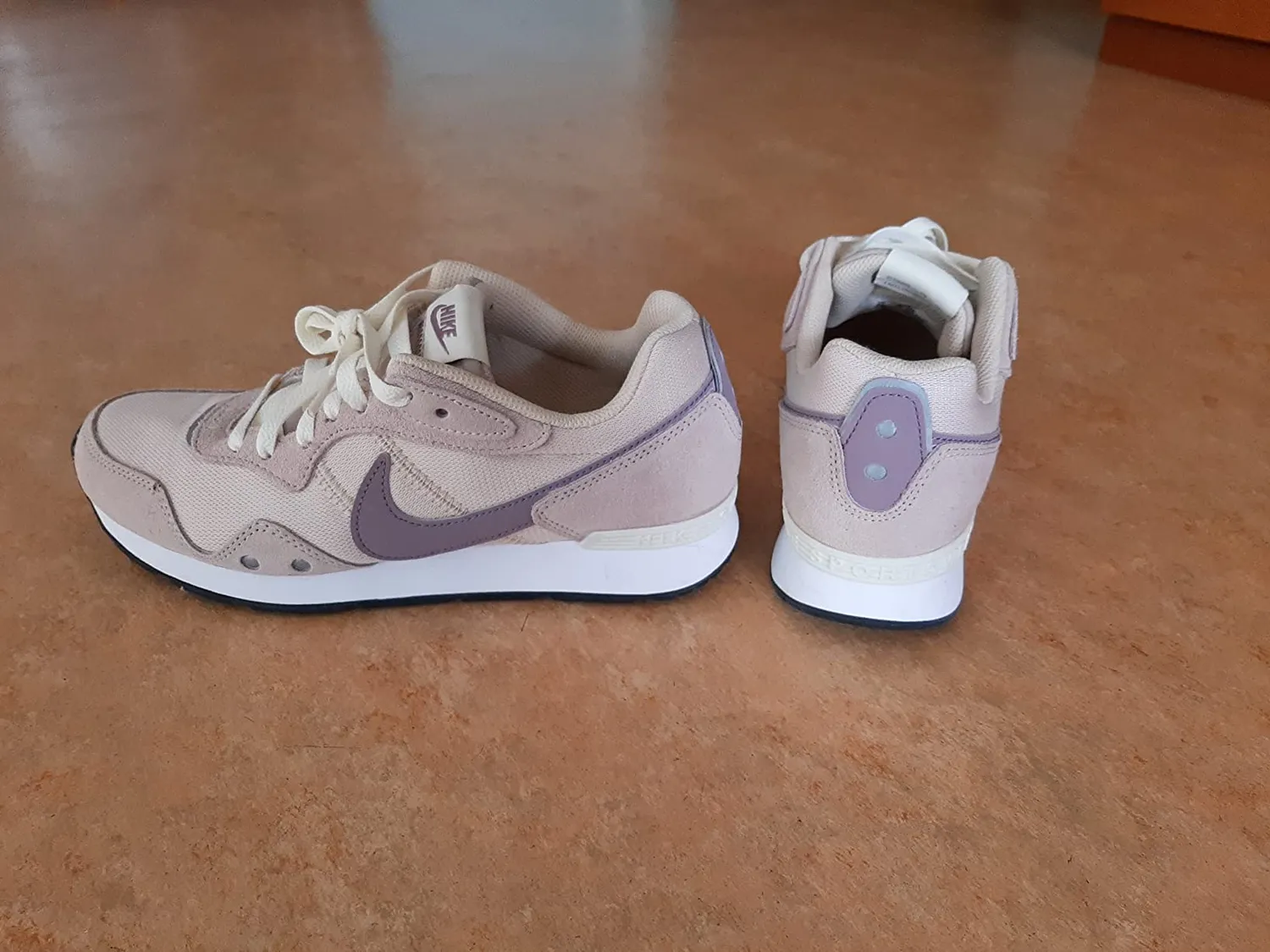 Nike Venture Runner scarpe ginnastica donna traspiranti